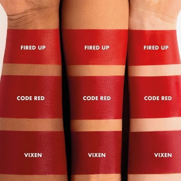 🌻 ICONIC VIXEN Vivid Ruby Red Cloud Kiss Matte Lip Mousse New FullSz - Picture 9 of 11
